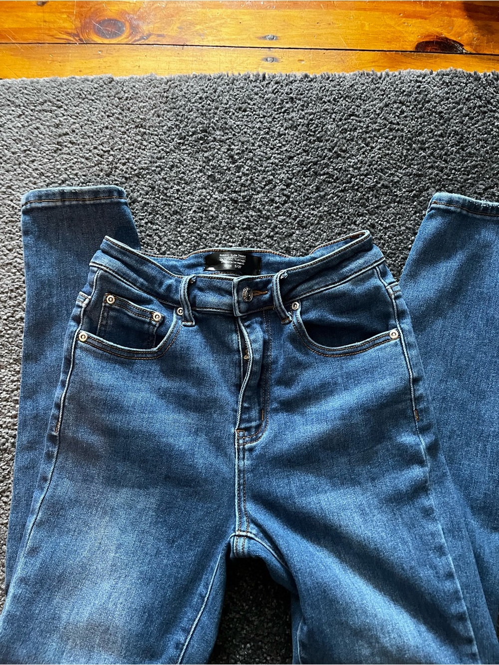 Monkey ride High-Rise Blue Jeans with stretch.